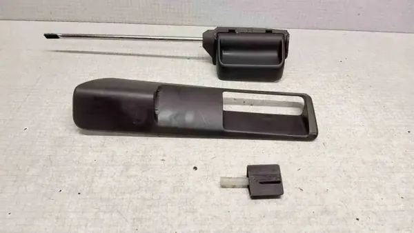 VW Schiebetürgriff OEM 7H0843187A - Gebraucht image 2