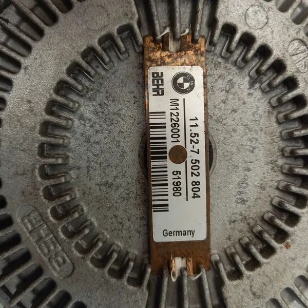 1997 BMW 5 E39 Vattenpump 7502804 image 10