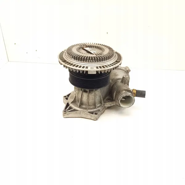 1997 BMW 5 E39 Vattenpump 7502804 image 3