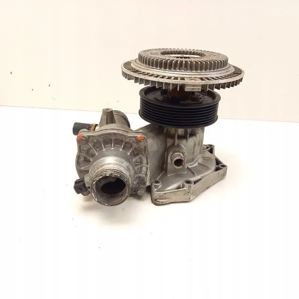 1997 BMW 5 E39 Vattenpump 7502804 image 4