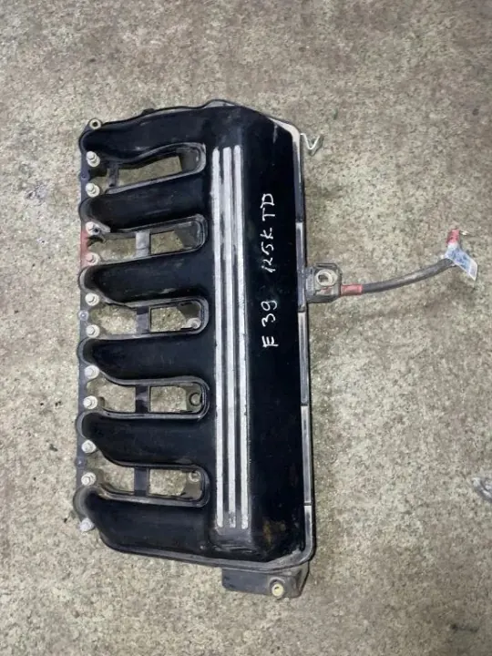 Colector de admisión OEM 2247439 BMW 5 E39 3.0L Diésel image 3