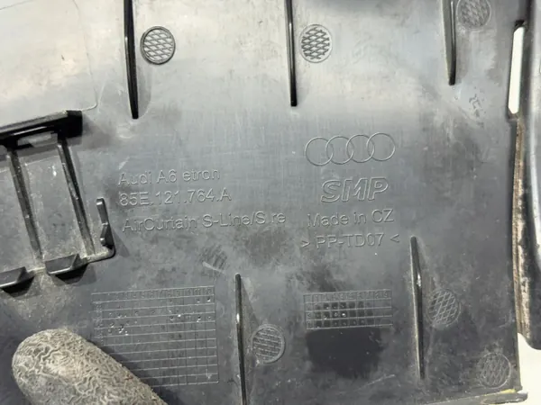 Volante Entrada de Ar Audi OE 85E121764A image 8
