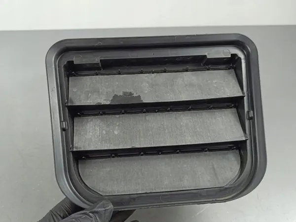 Polestar 2 Lüftungsgitter OEM FOB39232 - Gebraucht image 2