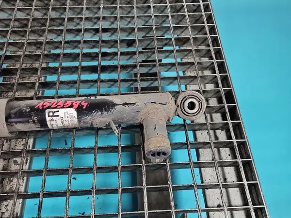 Ammortizzatore posteriore VW Passat B7 attivo image 3