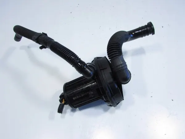 Toissijainen ilmapumppu OEM 06A959253B VW Golf 4:lle image 2
