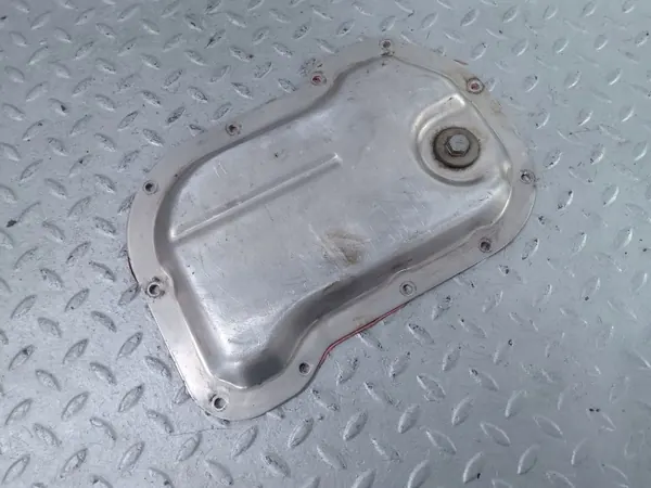 Subaru Outback vaihteiston öljypohja OEM 31225AA040 image 3