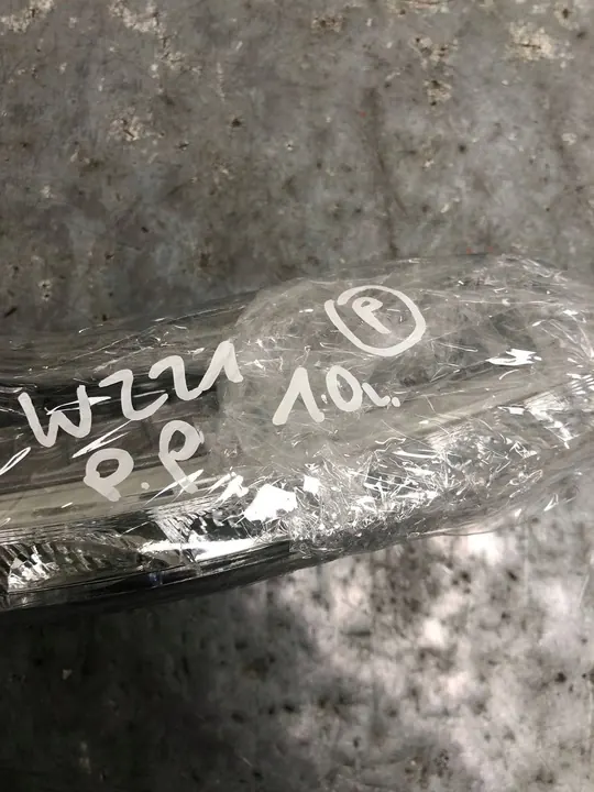 Lâmpada DRL LED Frontal Direita Mercedes W221 A2218201856 image 9