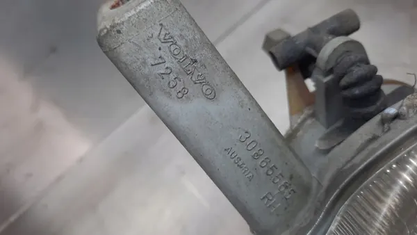 Farol Direito 30865565 Volvo S40 00-04R Lift 1.9 DCI image 3