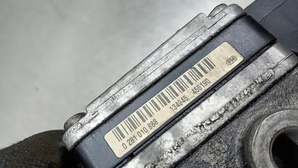 Brandstofpomp Opel Astra Vectra Zafira 2.0 DTI OEM 90501100 image 6