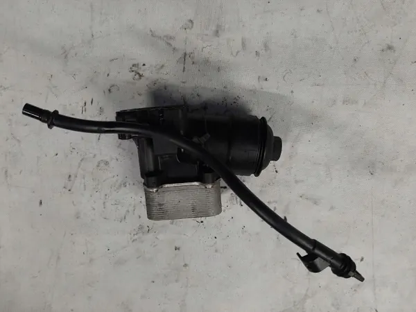 VW Golf VII Ölfiltergehäuse Basis OEM 03L117021C image 4