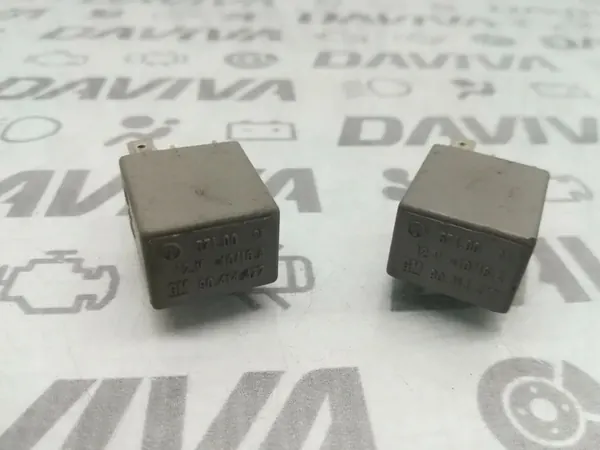 kW Indikaattorirele 90414477 2008 Etu Harmaa image 2