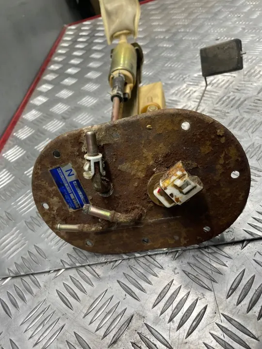Bränslepump OEM 5697410 för Subaru Forester I 2.0B image 3