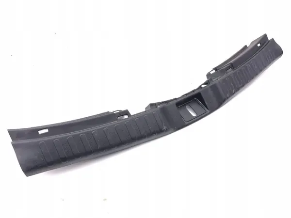 Cache de serrure hayon Honda CR-V 2021 OEM 84641TLA image 2