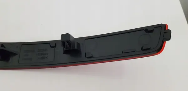 Oikea Puskuriheijastin SKODA OCTAVIA 3 5E5945106A image 6