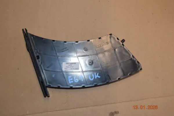 BMW E60 Getränkehalter OEM 7063104 - Gebraucht image 2