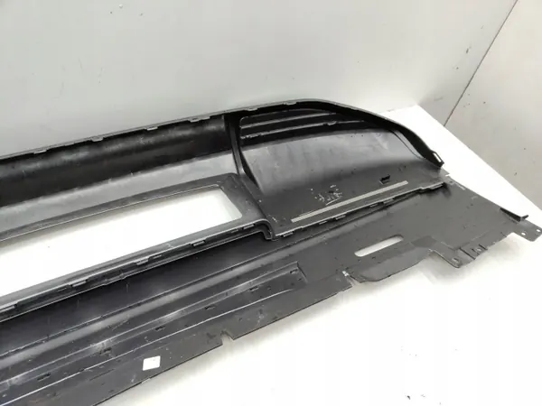 Audi Q6 e-tron Takapuskurin Lista OEM 85H807521A image 8