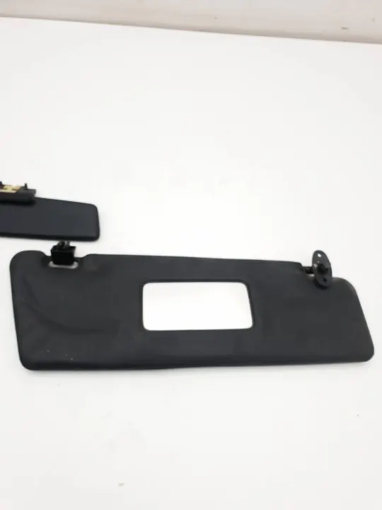 Mercedes-Benz E W124 1993 Zonneklep Compleet OEM A2115014682 image 2