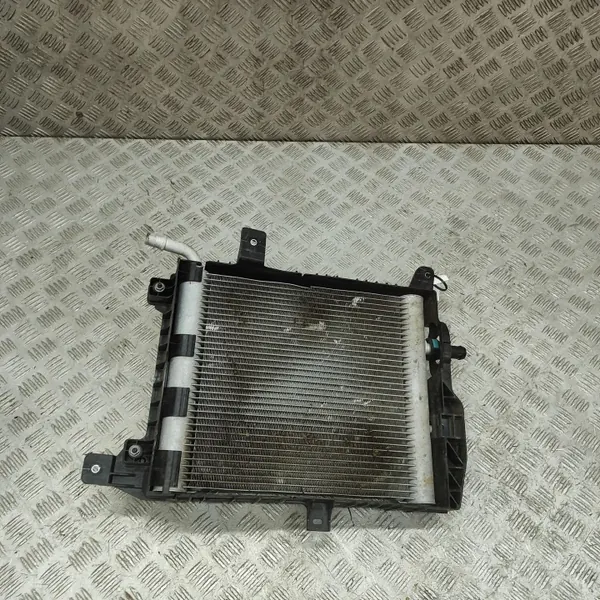 Radiador Land Rover Defender L663 2024 LPLA-8A107-BC image 2