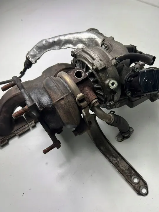 Imupumppu Audi TT TTS Mk2 2008 06J145702S image 5