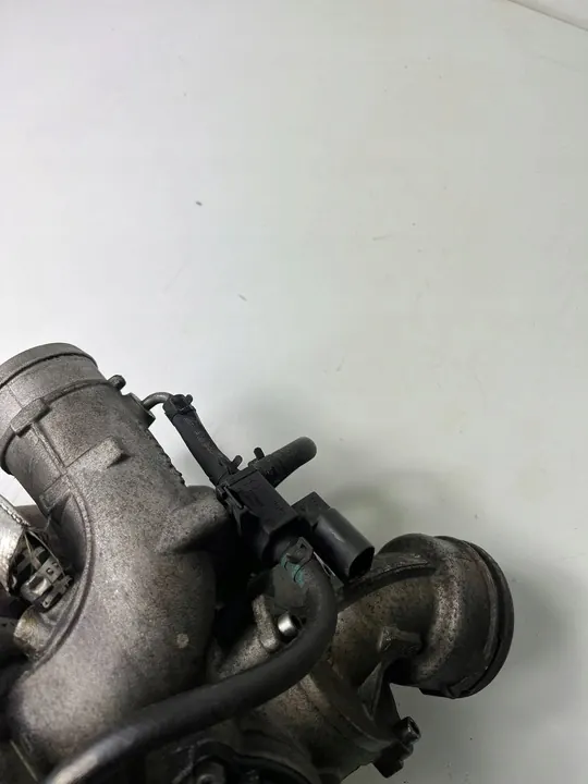 Imupumppu Audi TT TTS Mk2 2008 06J145702S image 6