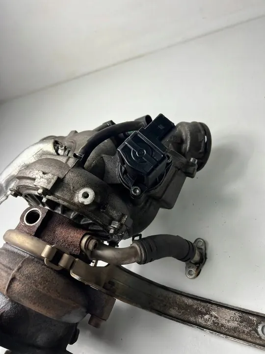 Imupumppu Audi TT TTS Mk2 2008 06J145702S image 8