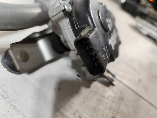 Etupyyhkijän moottori Renault Captur I OEM image 3