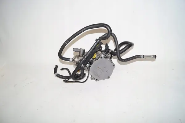 AUDI A4 A5 Polttoaineen tyhjöpumppu 06K145100 image 3