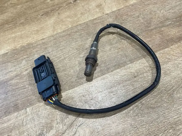 Sensor Lambda OEM HJ325J299BD para Land Rover Jaguar image 2