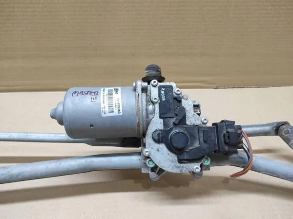 OEM 8200734788 Mécanisme d'essuie-glace avec moteur Renault Master III image 4