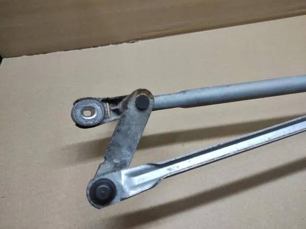 OEM 8200734788 Mécanisme d'essuie-glace avec moteur Renault Master III image 6