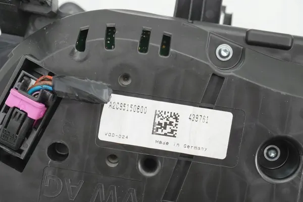 VW PASSAT B8 Mittaristo 3G0920751A image 8