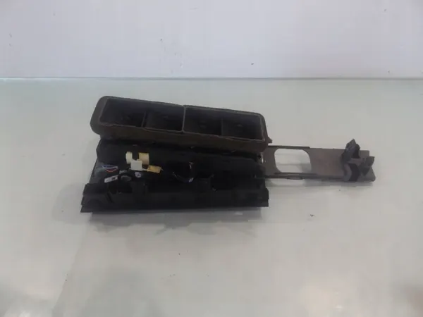 Grille de ventilation centrale Audi A6 C6 OEM ACL19128 image 4