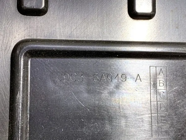 Motorabdeckung Jaguar E-Pace OEM J9C3-6A949-A 2.0L image 5