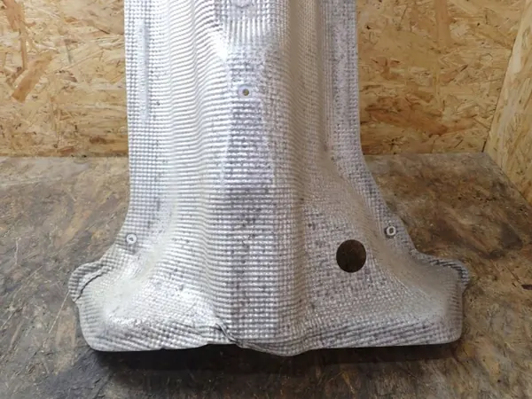 Värmeskydd Mercedes-Benz GL X166 OEM BTU2980 image 4