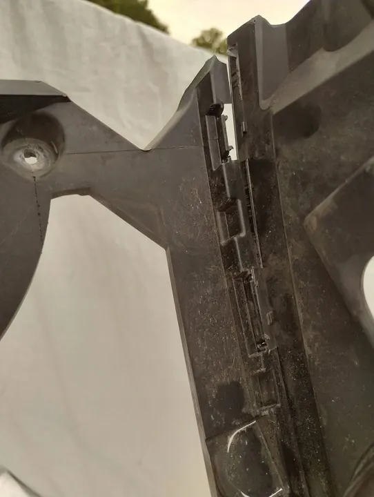 RENAULT TALISMAN Front Grill Support 620363881R image 3