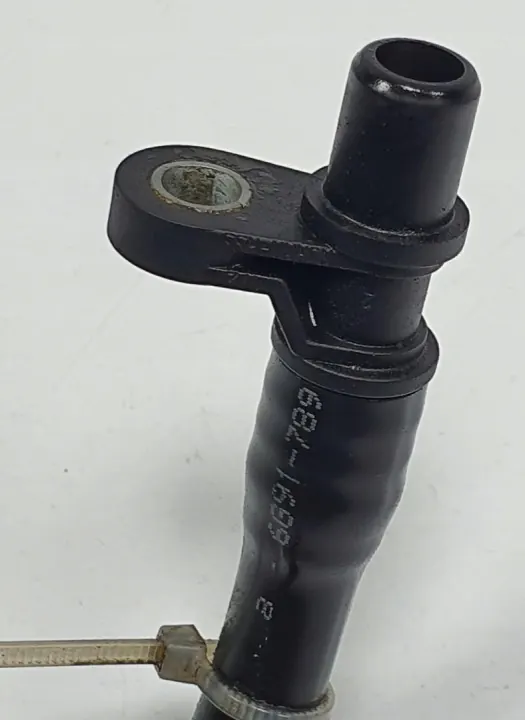 Land Rover Oljerör OEM 6G91-7890-JC Begagnad image 3