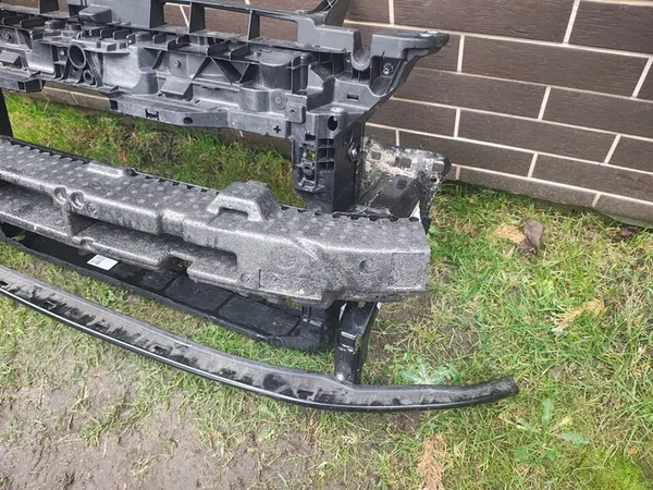 VW GOLF VIII 8 Refuerzo Frontal 5H0 image 3