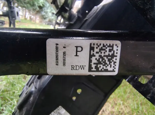 VW GOLF VIII 8 Refuerzo Frontal 5H0 image 5