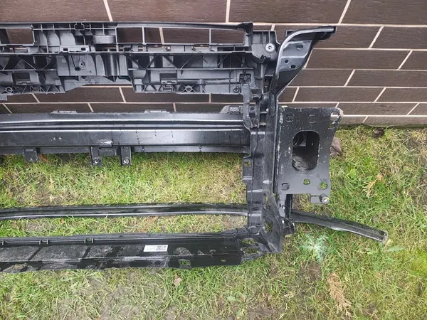 VW GOLF VIII 8 Refuerzo Frontal 5H0 image 6