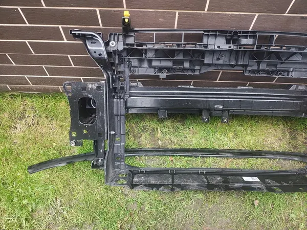 VW GOLF VIII 8 Refuerzo Frontal 5H0 image 7