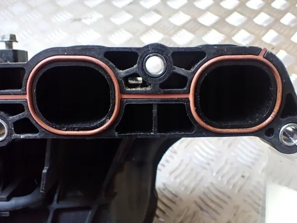Kaasutin OEM 551732901990 KIA Sportagelle image 3