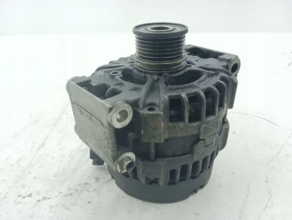 Mini Cooper Countryman R60 2014 Alternator F560565 image 10