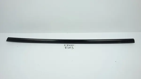 Tesla Model Y 1495721-00-C Rechter achterruit afdichting image 2