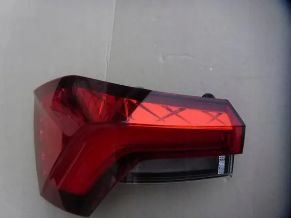 Luz trasera izquierda 658945095 Skoda Kamiq 21-24 image 3