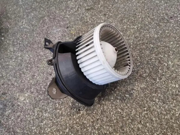 Fiat Lämmitys OEM 389706 Doblo Cargo 1.3L Diesel image 2