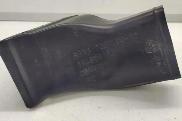 Luftrohr BMW 5 TOURING (E61) 3.5L Diesel 2009 OEM 7033704 image 3