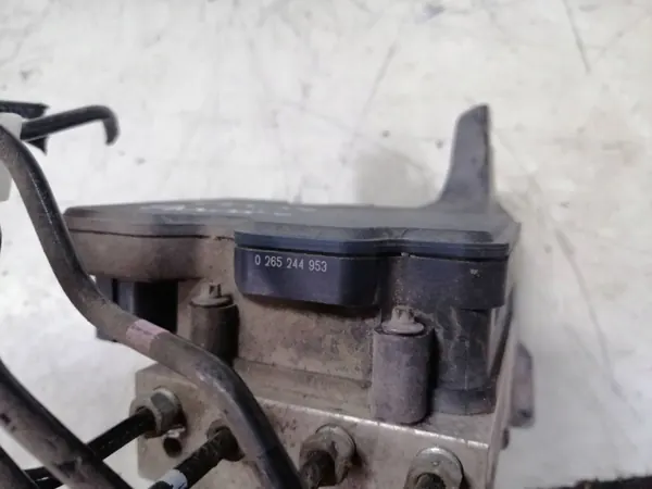 Bomba ABS Toyota OEM 44540-02520 Usada image 3