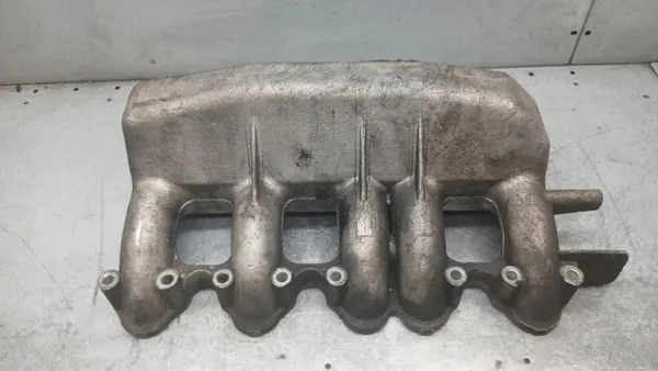 Käytetty imukansi OEM 074129713 VW T4 2.5TDI image 6