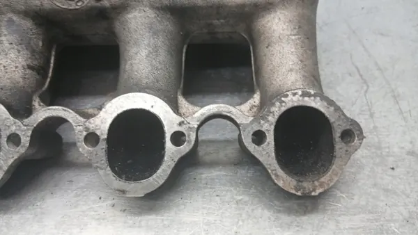 Käytetty imukansi OEM 074129713 VW T4 2.5TDI image 9