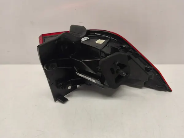 Luz trasera izquierda Volkswagen Tiguan II Lift 5NA945207G image 5